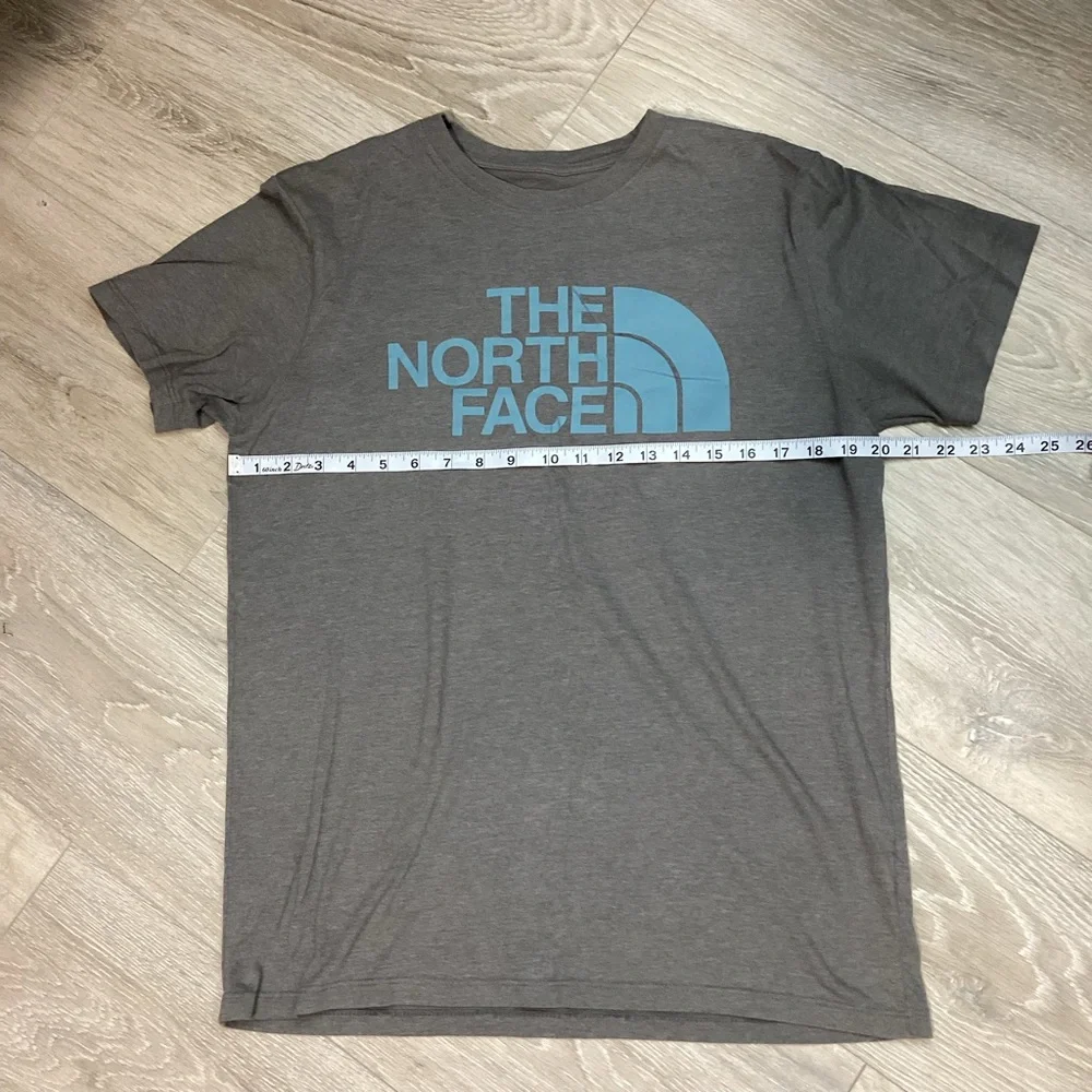 The North Face Heather Gray Tee with Sky Blue Logo Size M